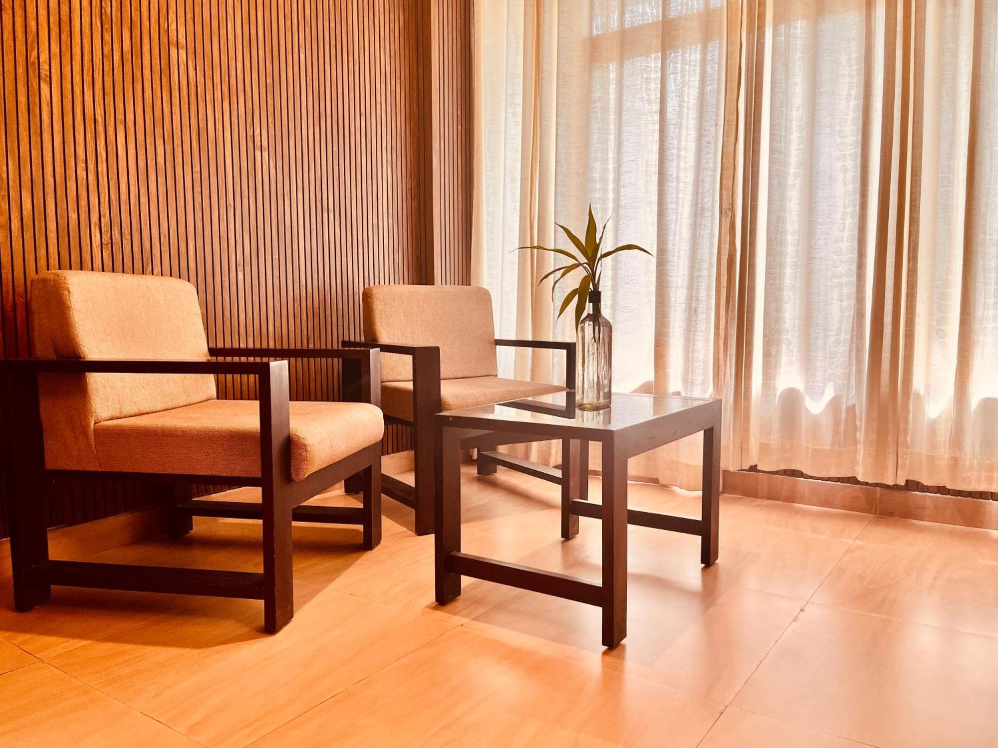 Pearl Grand Boutique Cottage In Omaxe Anandam Vrindavan - #Premium Ac Rooms With Balcony #Big Parking #Lift #Garden #Peaceful Area #Near Prem Mandir #Property Of The Year #Most Awarded ภายนอก รูปภาพ