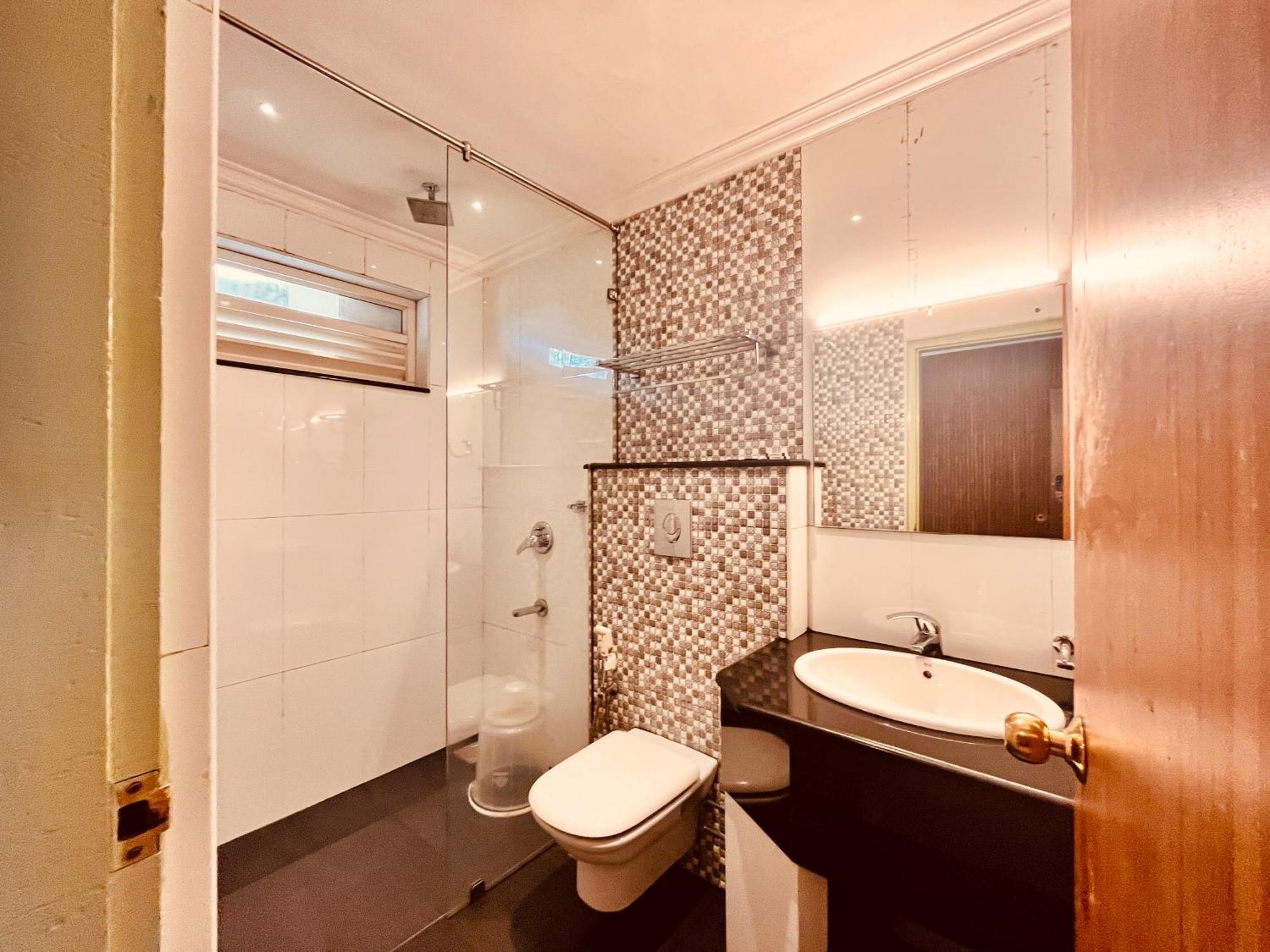 Pearl Grand Boutique Cottage In Omaxe Anandam Vrindavan - #Premium Ac Rooms With Balcony #Big Parking #Lift #Garden #Peaceful Area #Near Prem Mandir #Property Of The Year #Most Awarded ภายนอก รูปภาพ